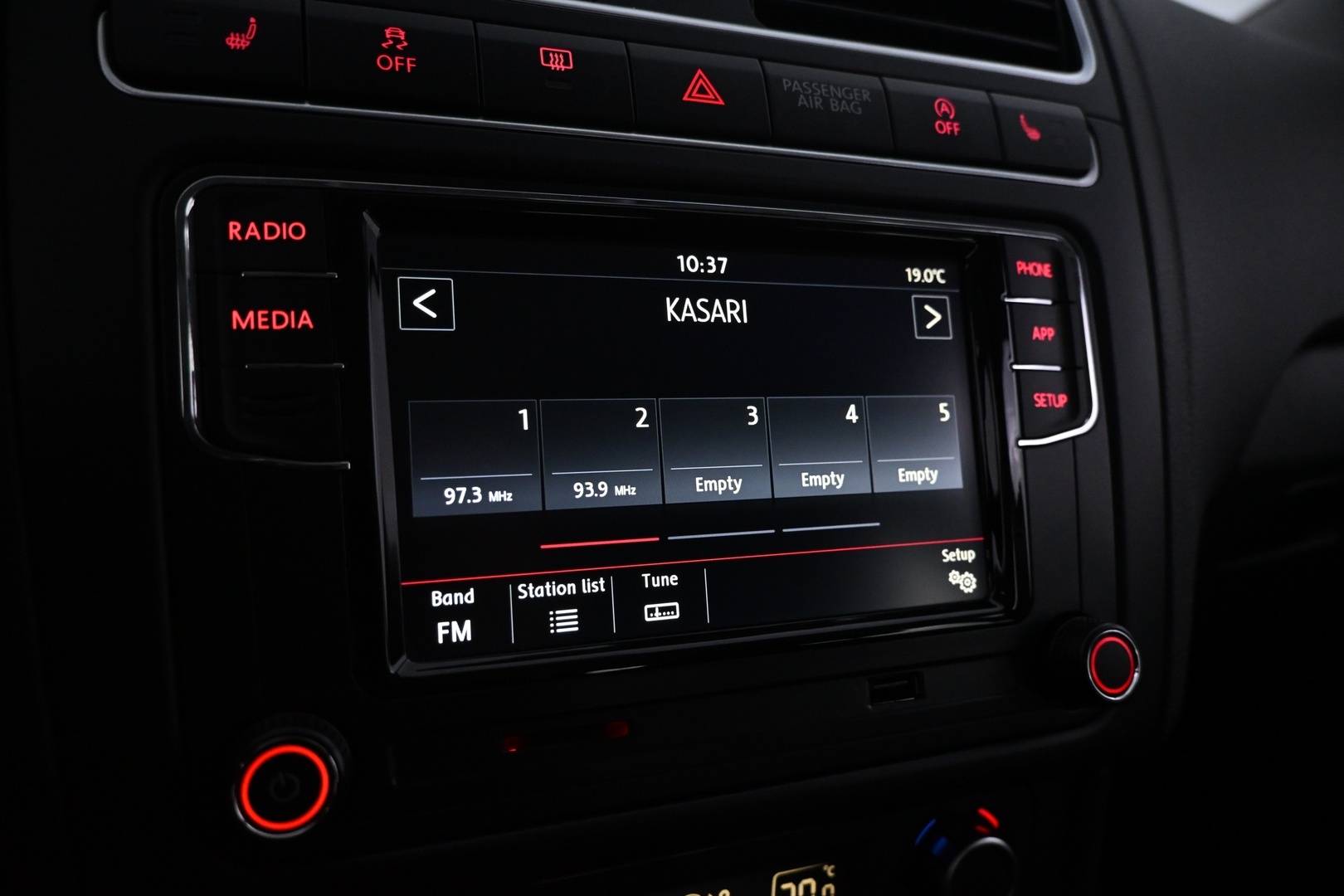 VOLKSWAGEN Polo 2013