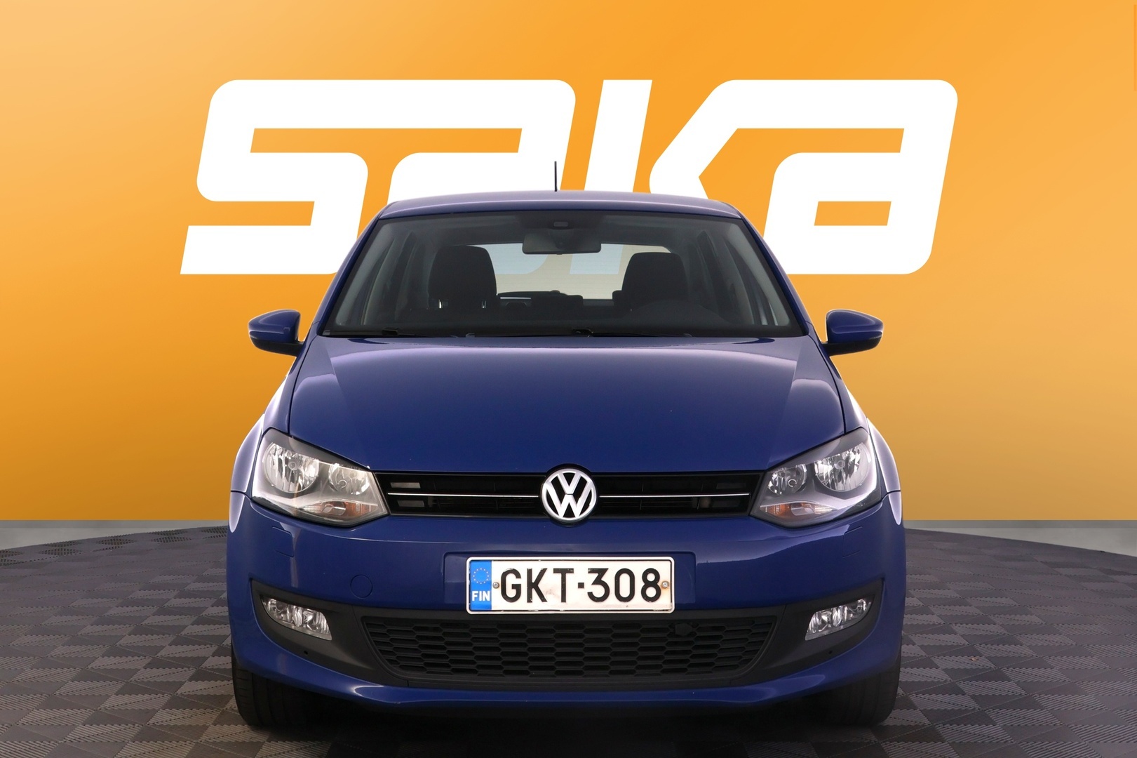 VOLKSWAGEN Polo 2013