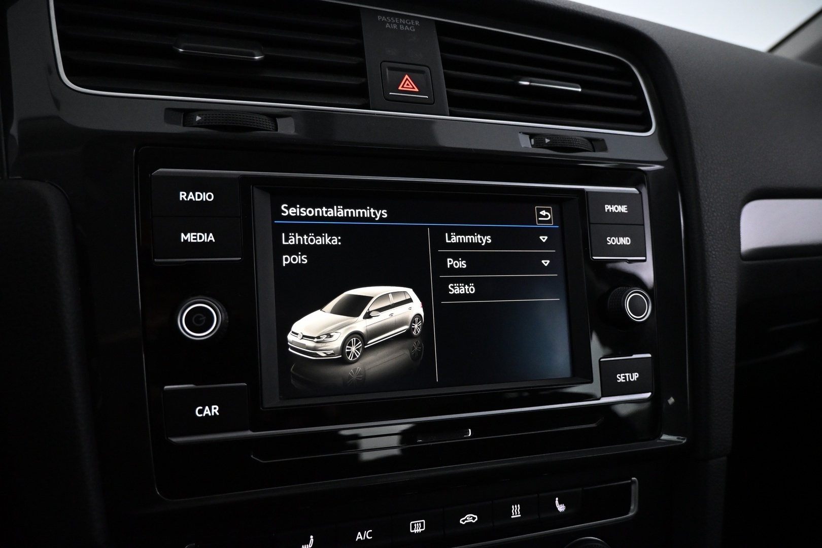VOLKSWAGEN Golf 2018