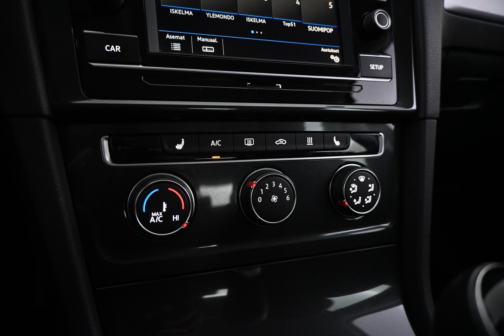 VOLKSWAGEN Golf 2018
