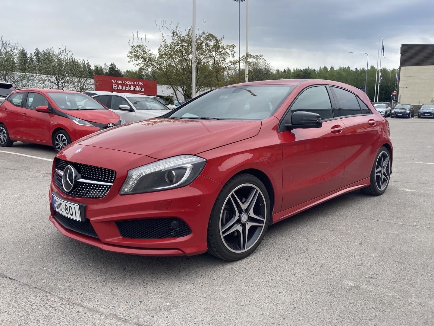 MERCEDES-BENZ A 2015