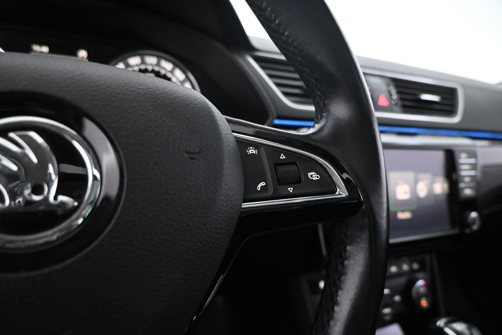 SKODA Superb 2016