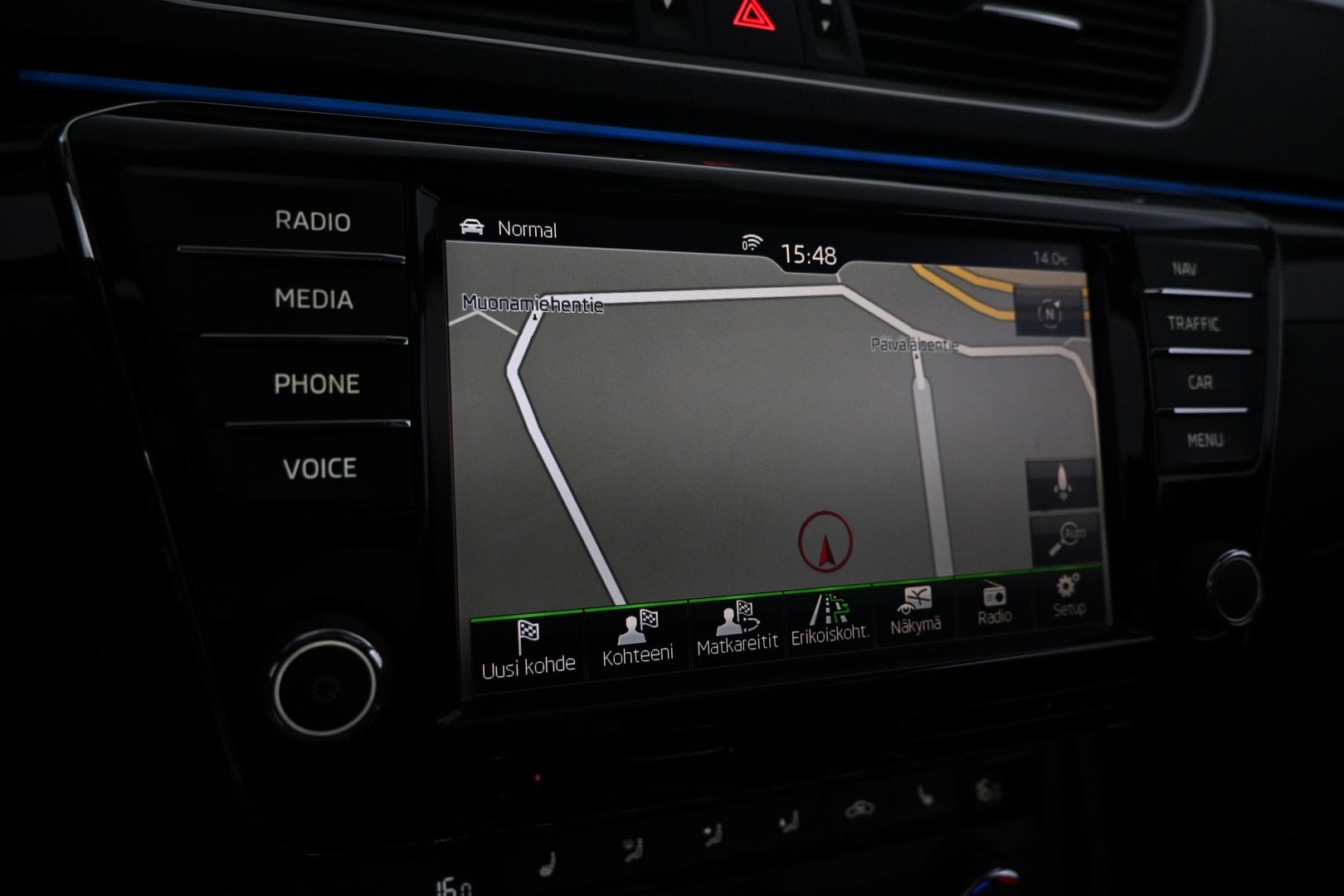 SKODA Superb 2016