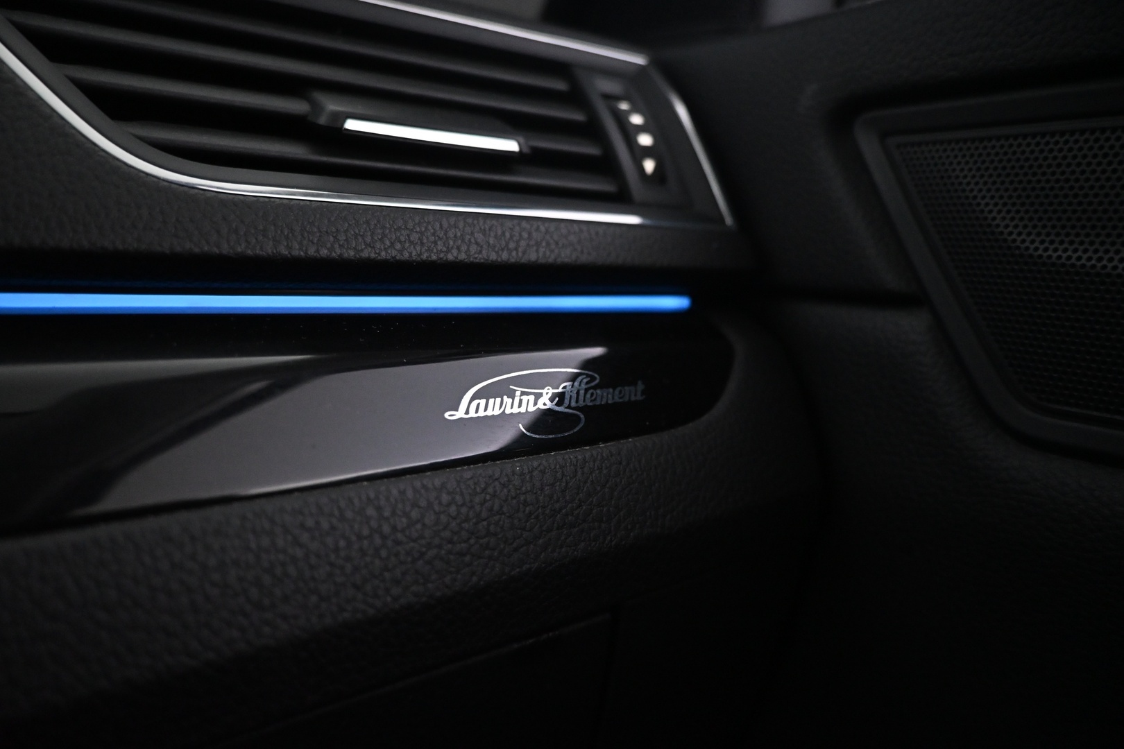 SKODA Superb 2016
