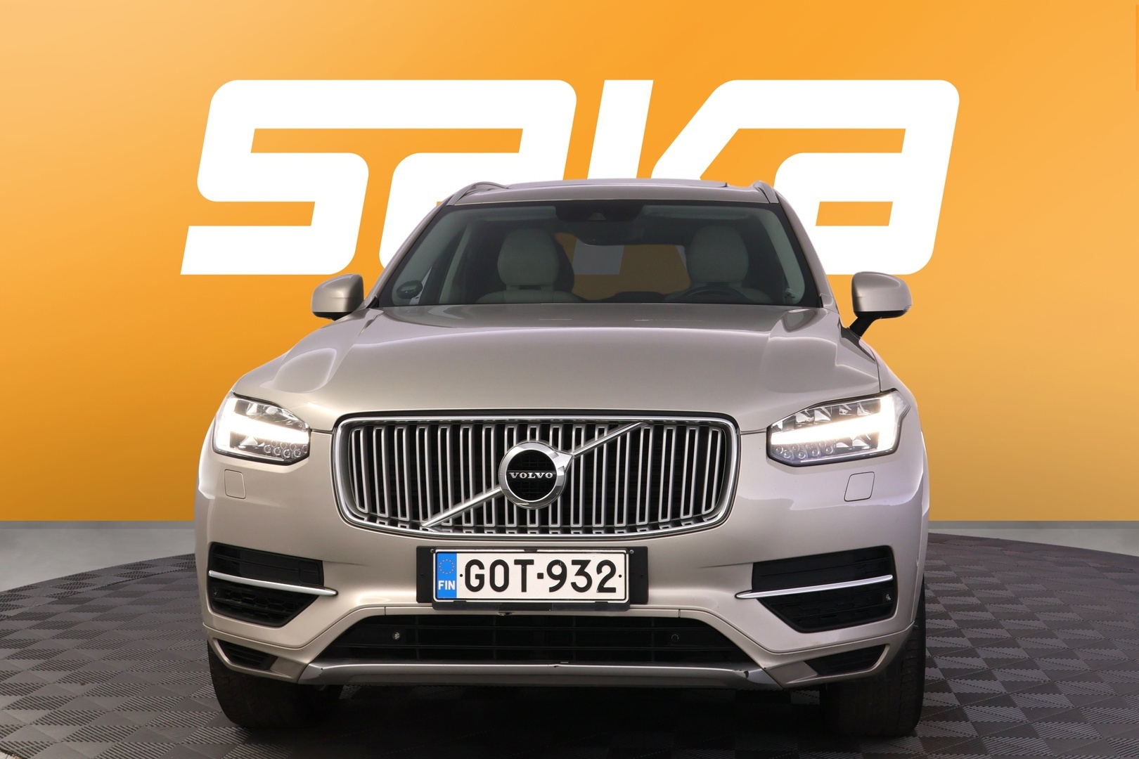 VOLVO XC90 2016