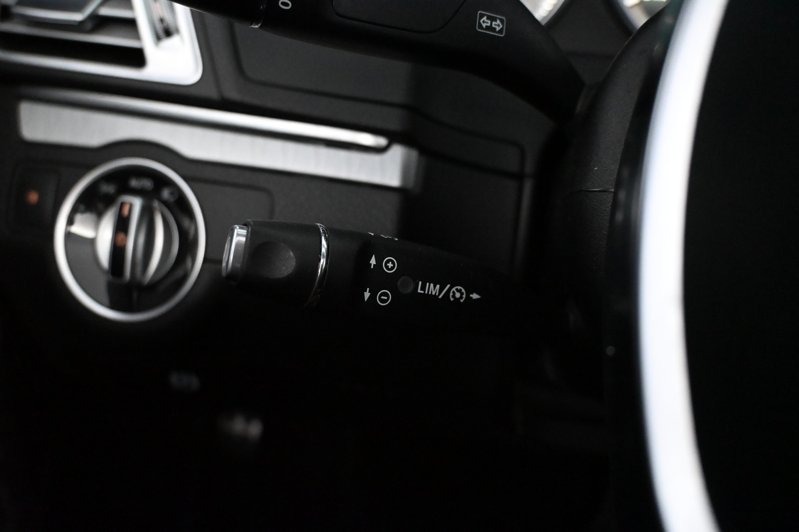 MERCEDES-BENZ E 2013