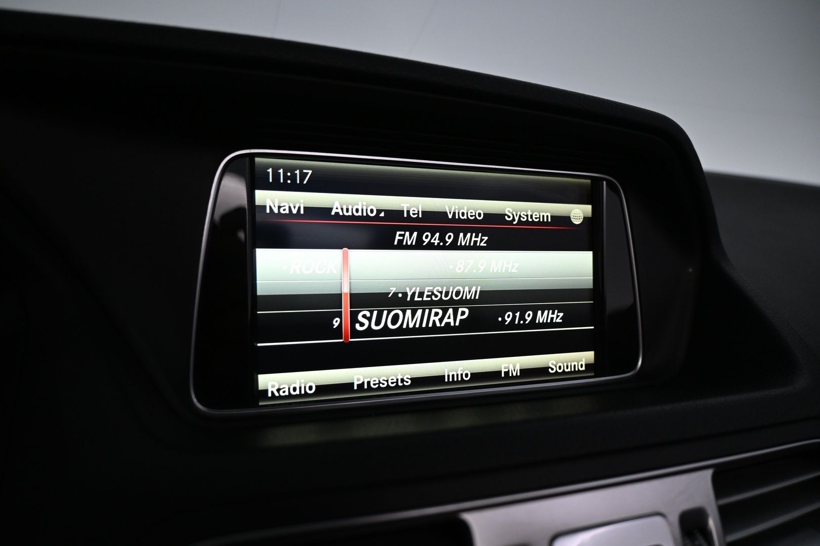 MERCEDES-BENZ E 2013