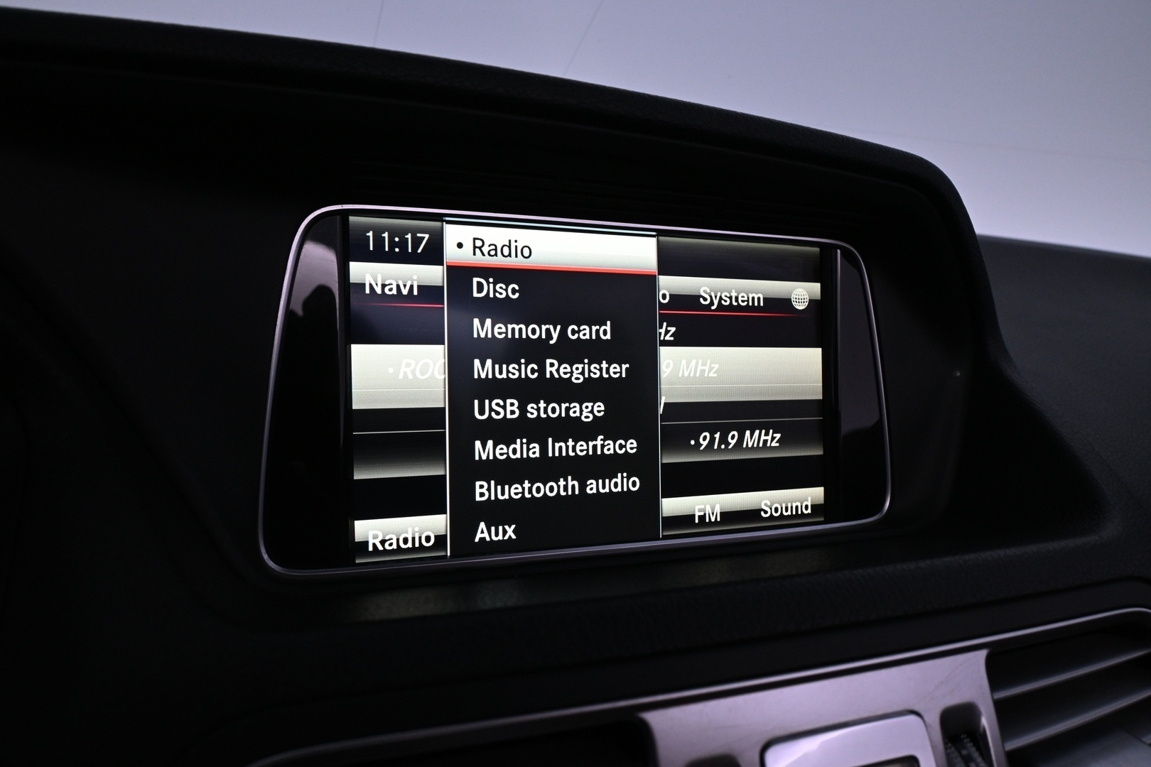 MERCEDES-BENZ E 2013