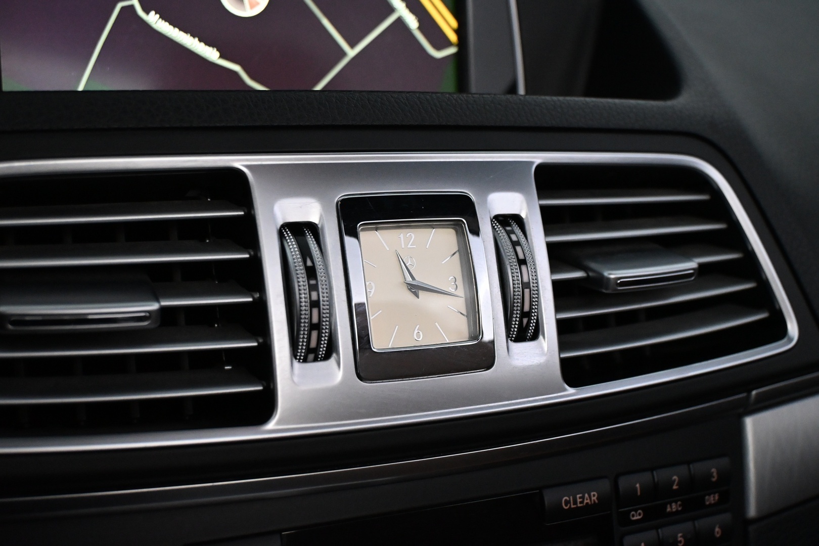 MERCEDES-BENZ E 2013