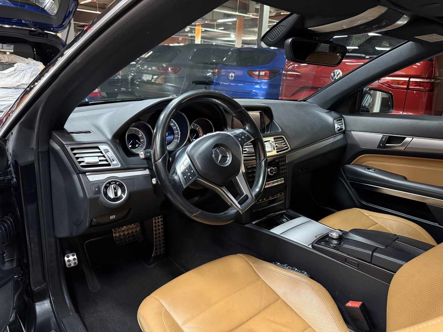 MERCEDES-BENZ E 2013