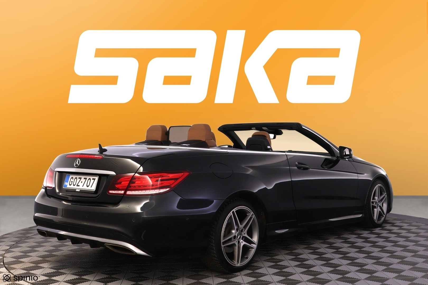 MERCEDES-BENZ E 2013