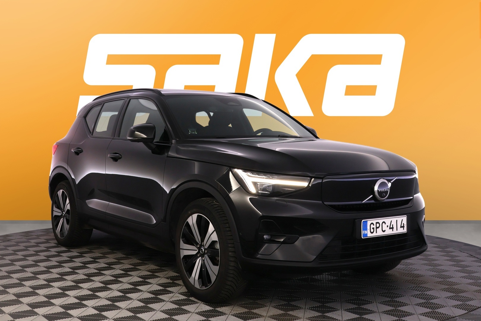 VOLVO XC40 2023