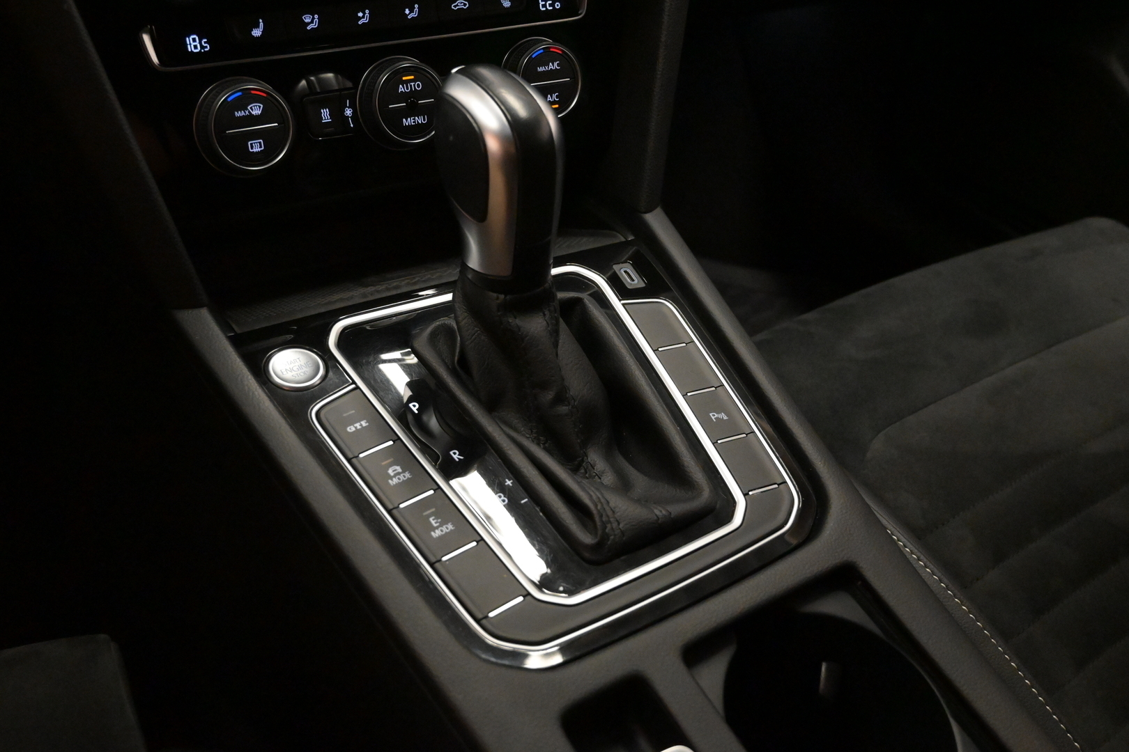 VOLKSWAGEN Passat 2020