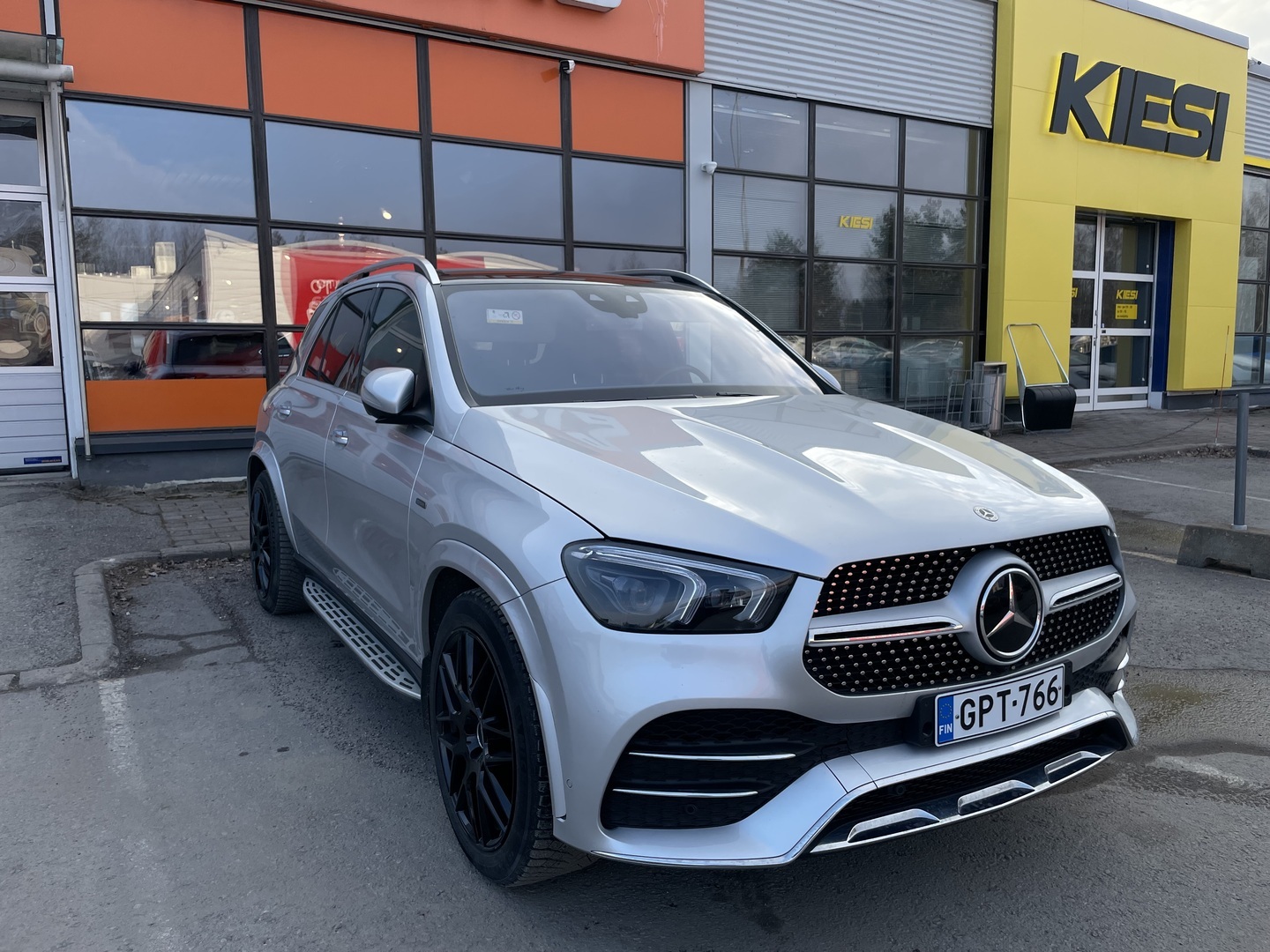 MERCEDES-BENZ GLE 2021
