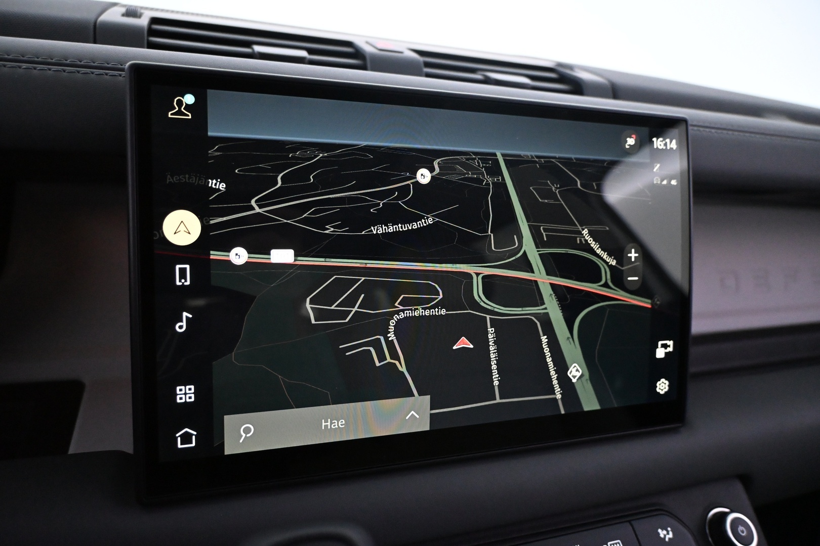 LAND ROVER Defender 2025