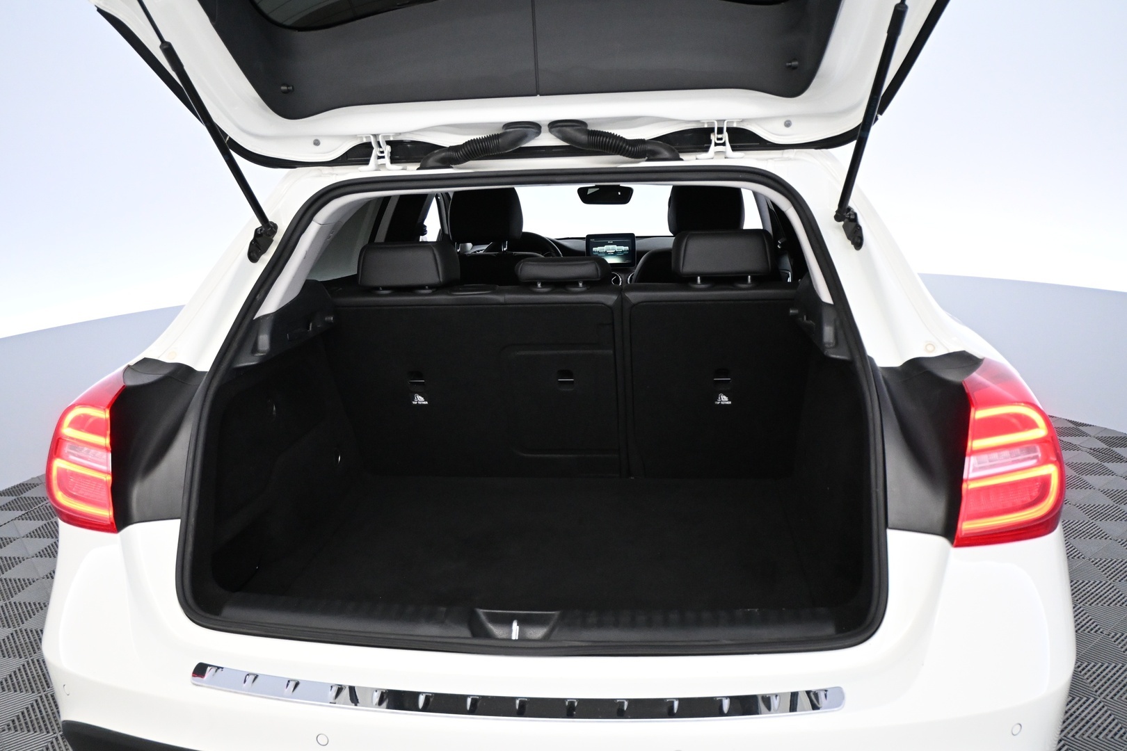 MERCEDES-BENZ GLA 2017