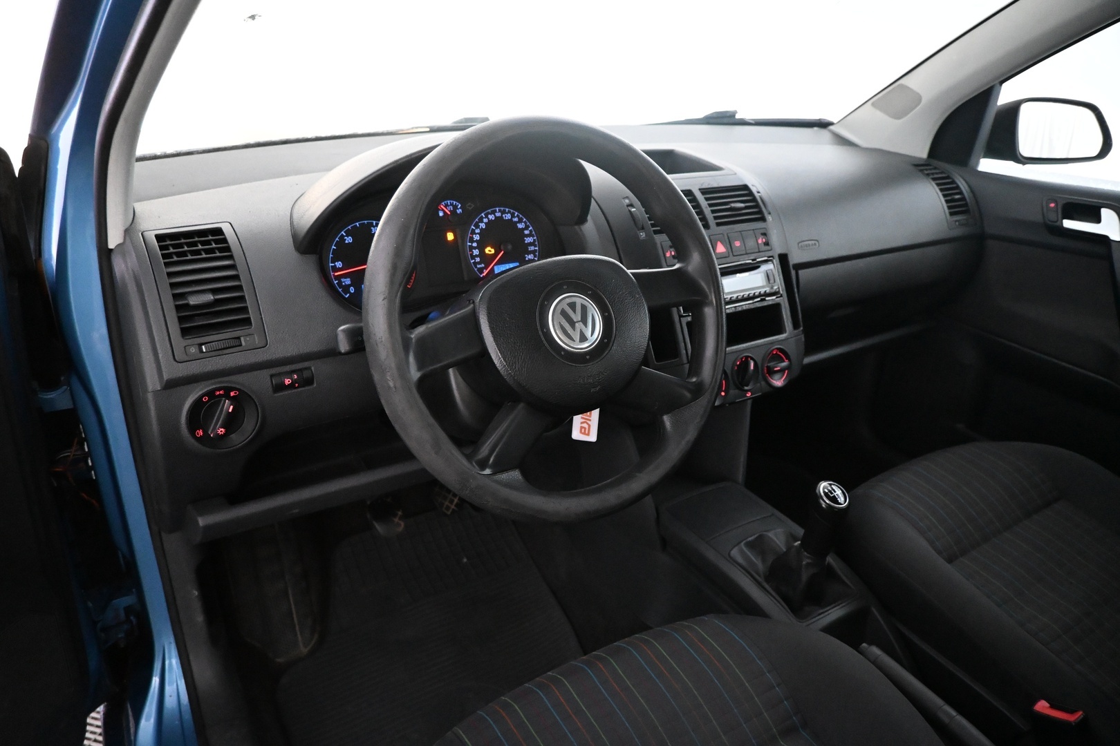 VOLKSWAGEN Polo 2005