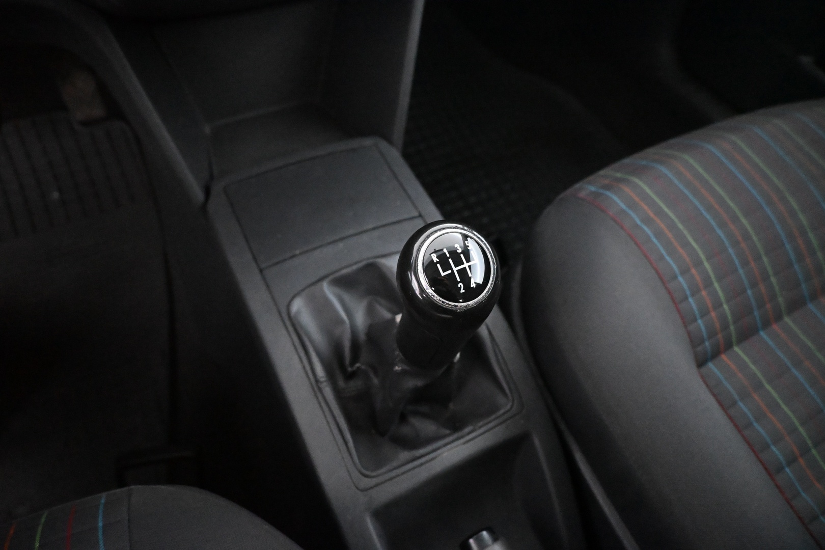 VOLKSWAGEN Polo 2005