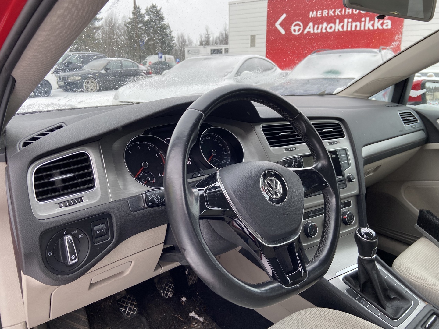 VOLKSWAGEN Golf 2014