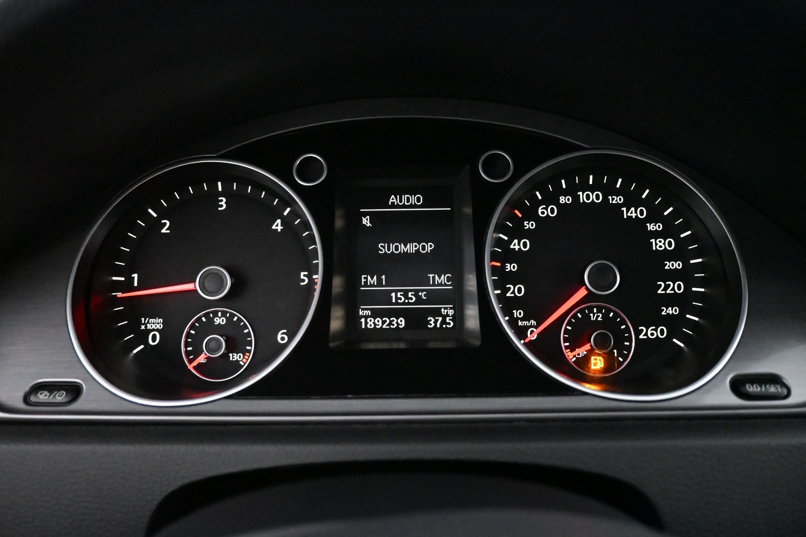 VOLKSWAGEN Passat 2014
