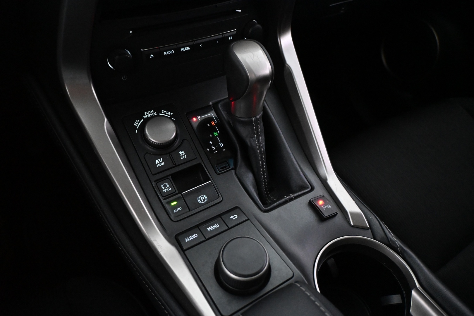 LEXUS NX 2015