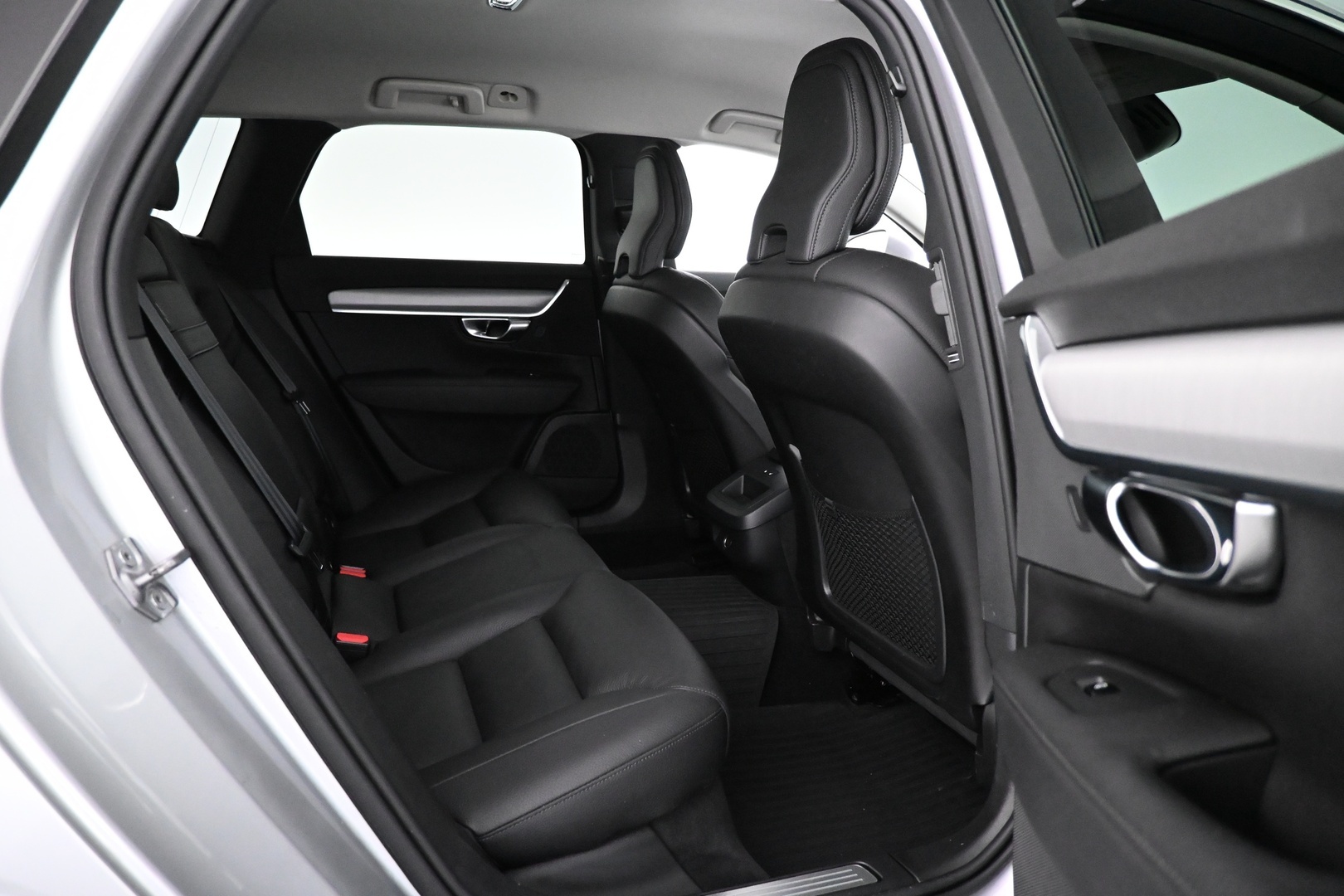 VOLVO V90 2019