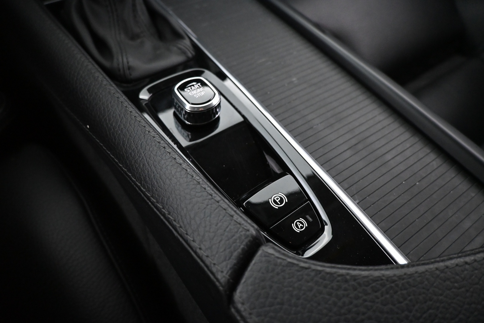 VOLVO V90 2019