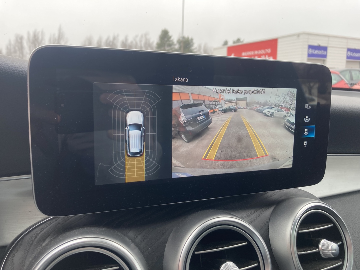 MERCEDES-BENZ GLC 2021