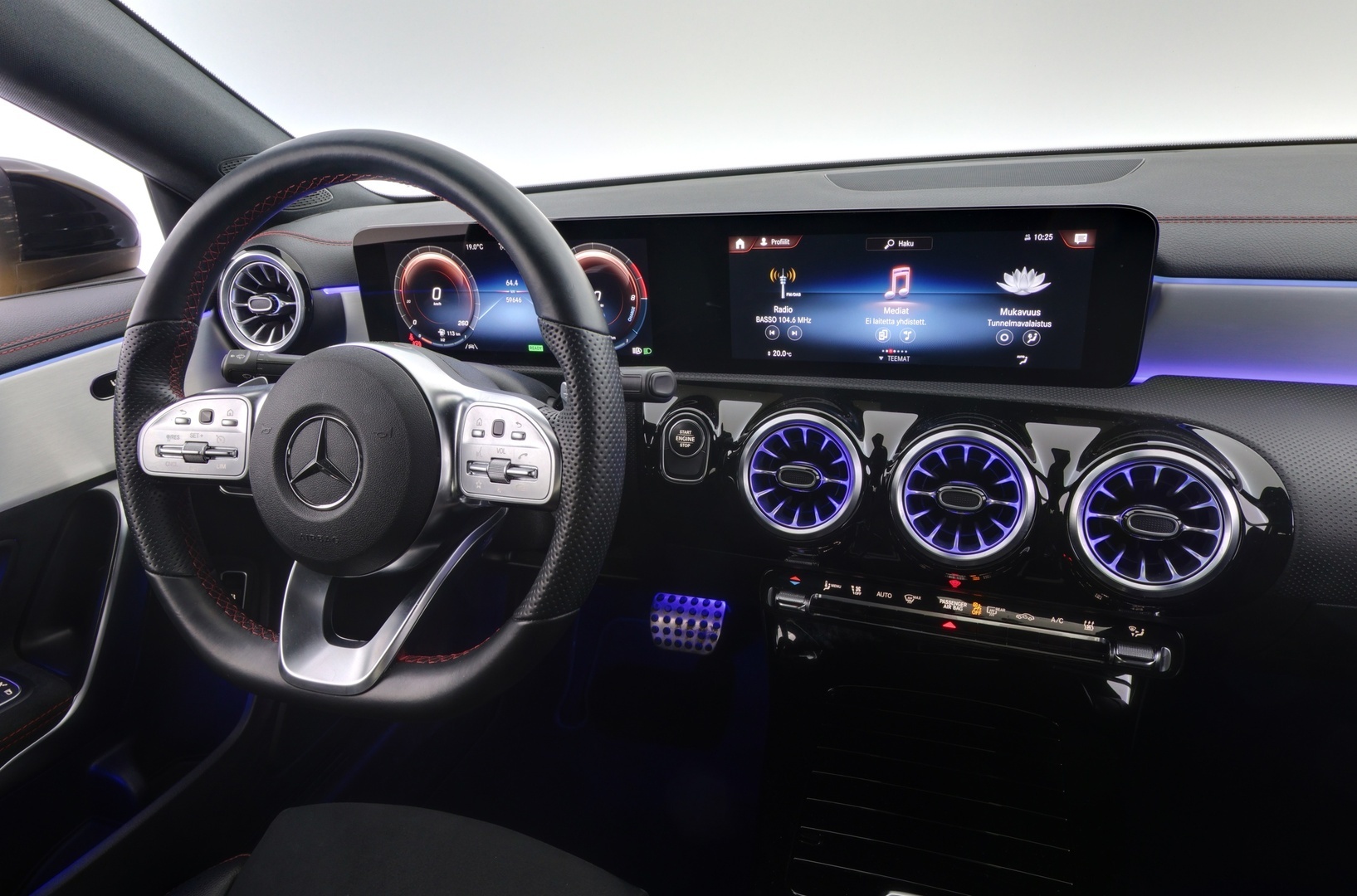 MERCEDES-BENZ CLA 2023