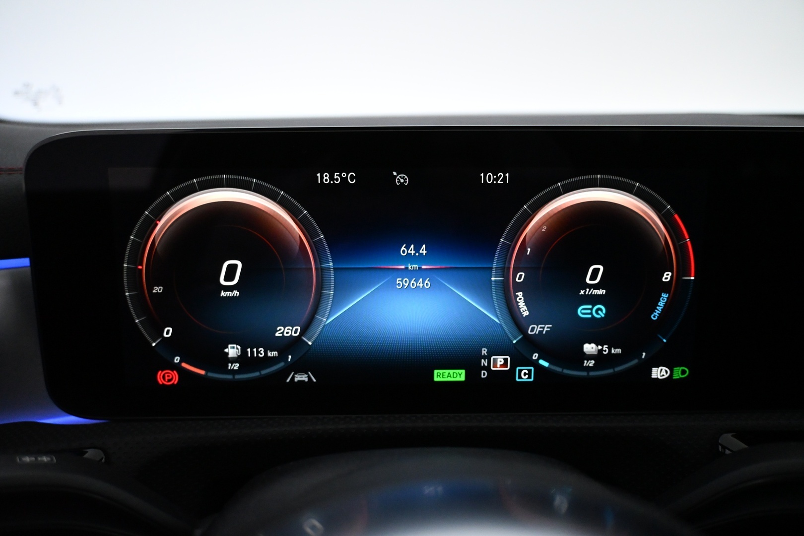 MERCEDES-BENZ CLA 2023