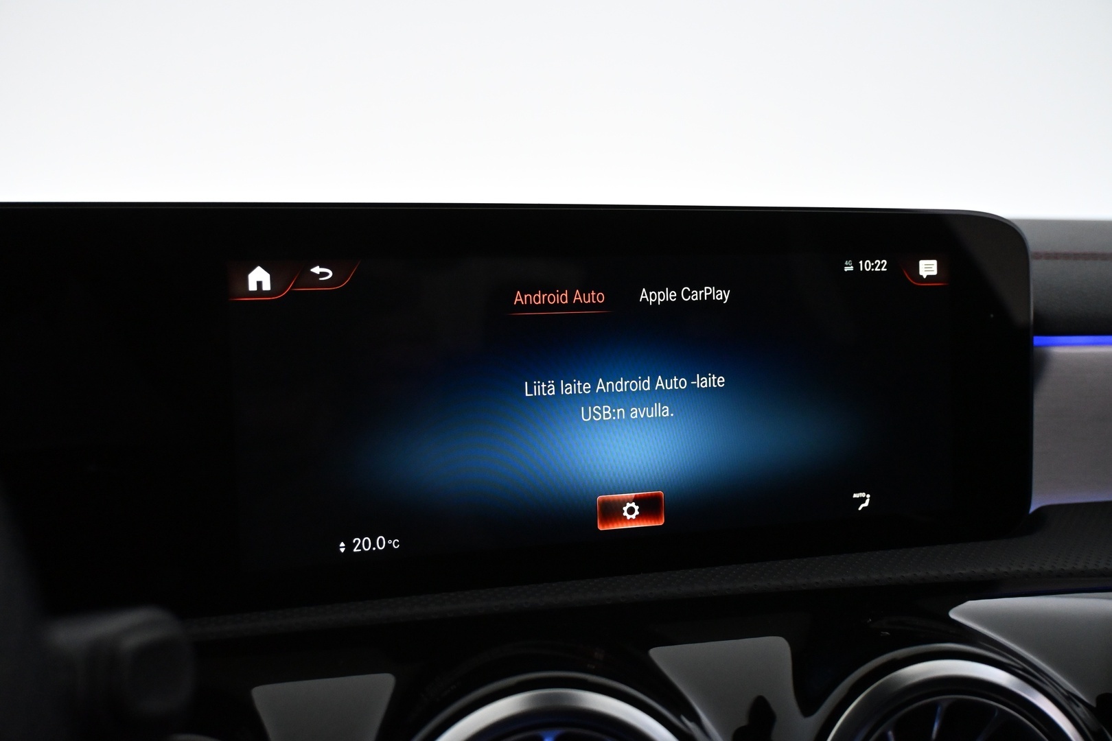 MERCEDES-BENZ CLA 2023