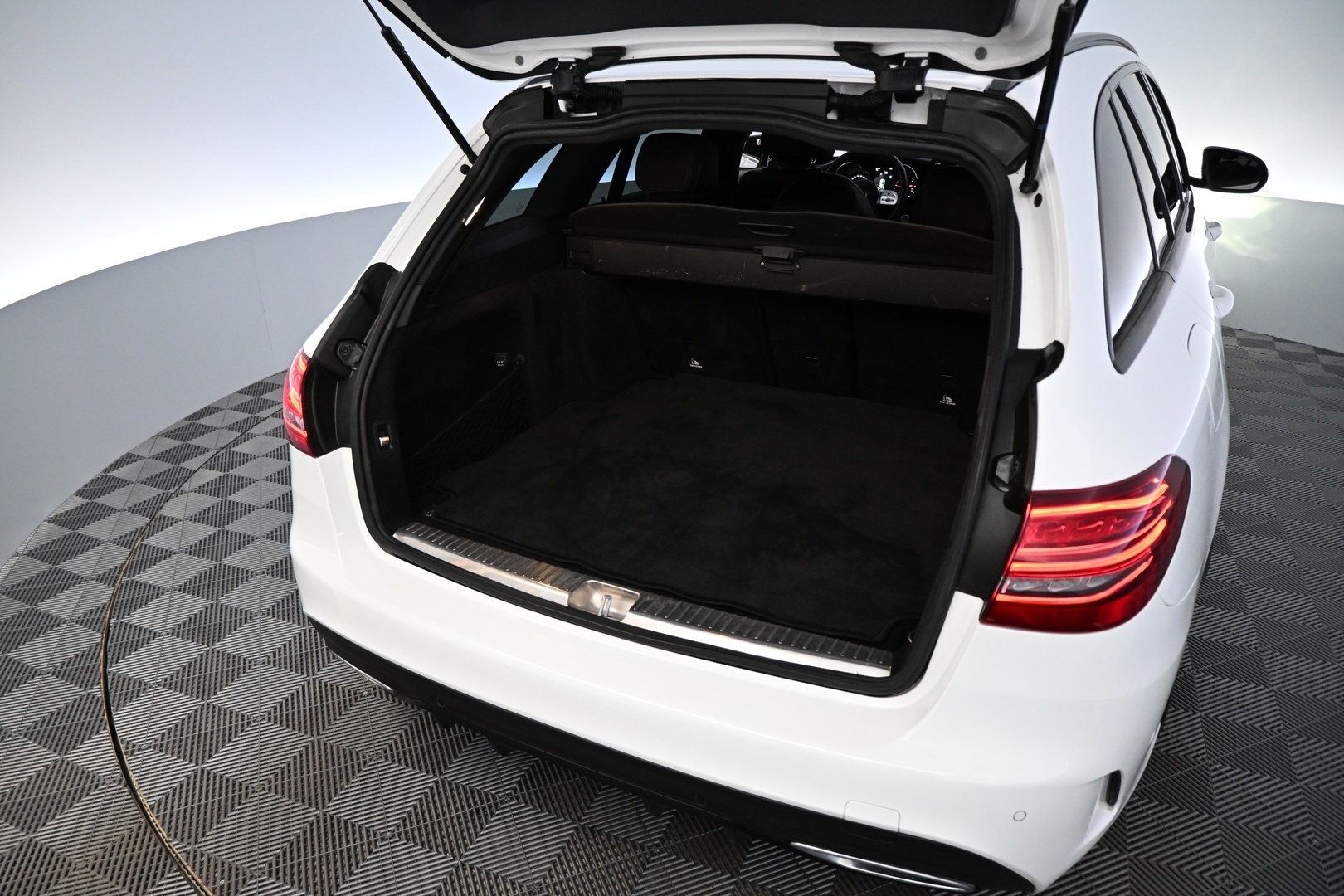 MERCEDES-BENZ C 2019