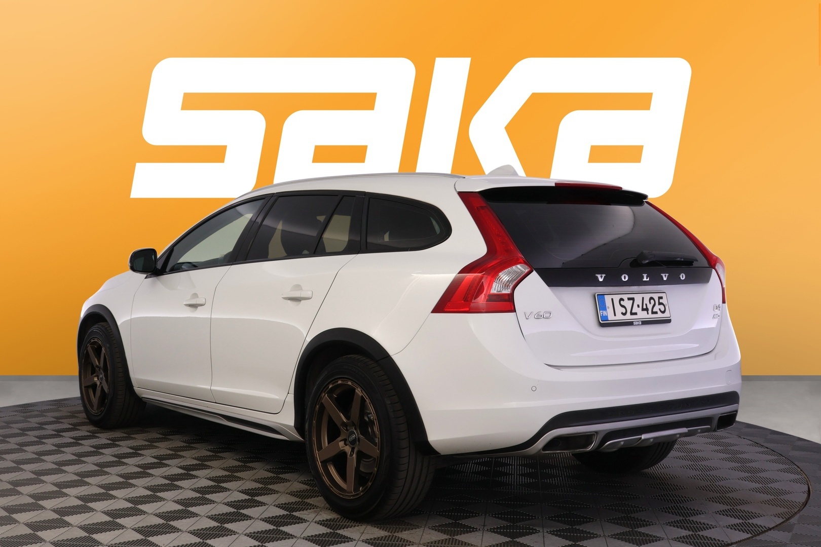 VOLVO V60 Cross Country 2016