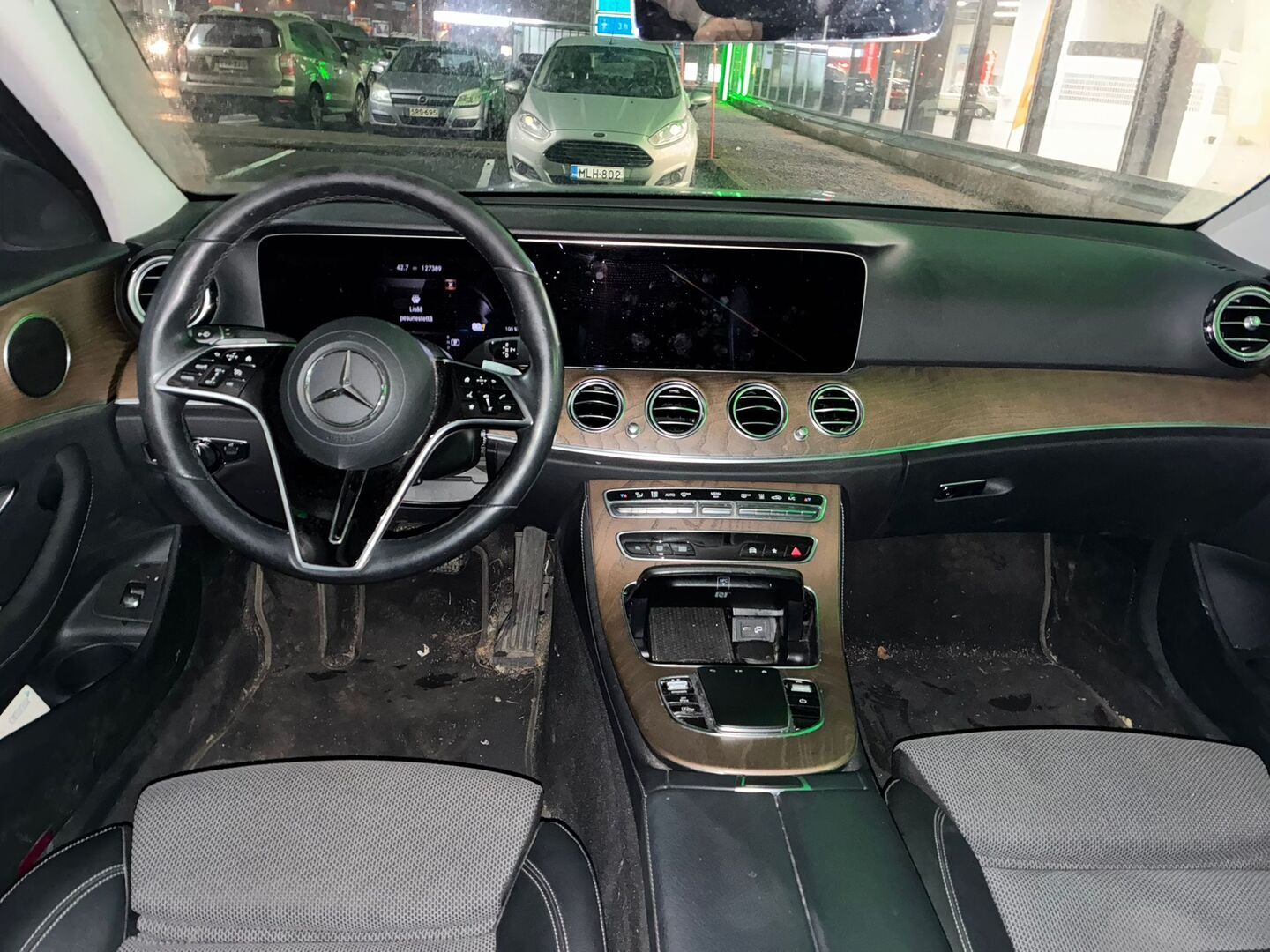 MERCEDES-BENZ E 2021