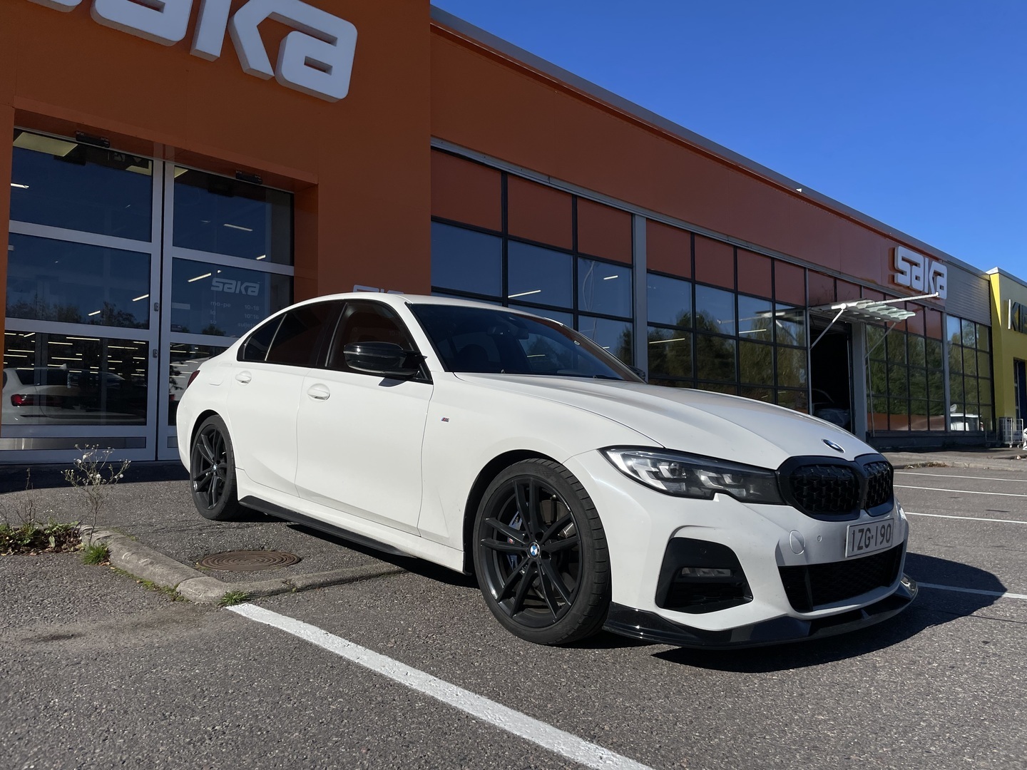 BMW 330 2021