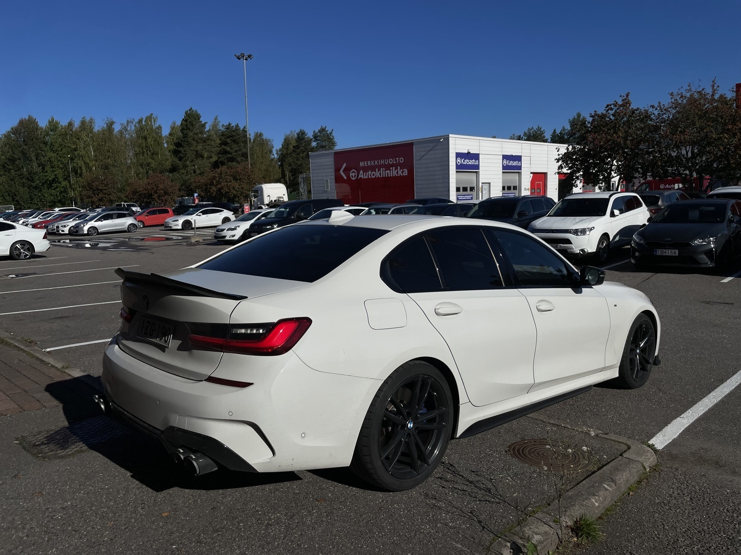 BMW 330 2021