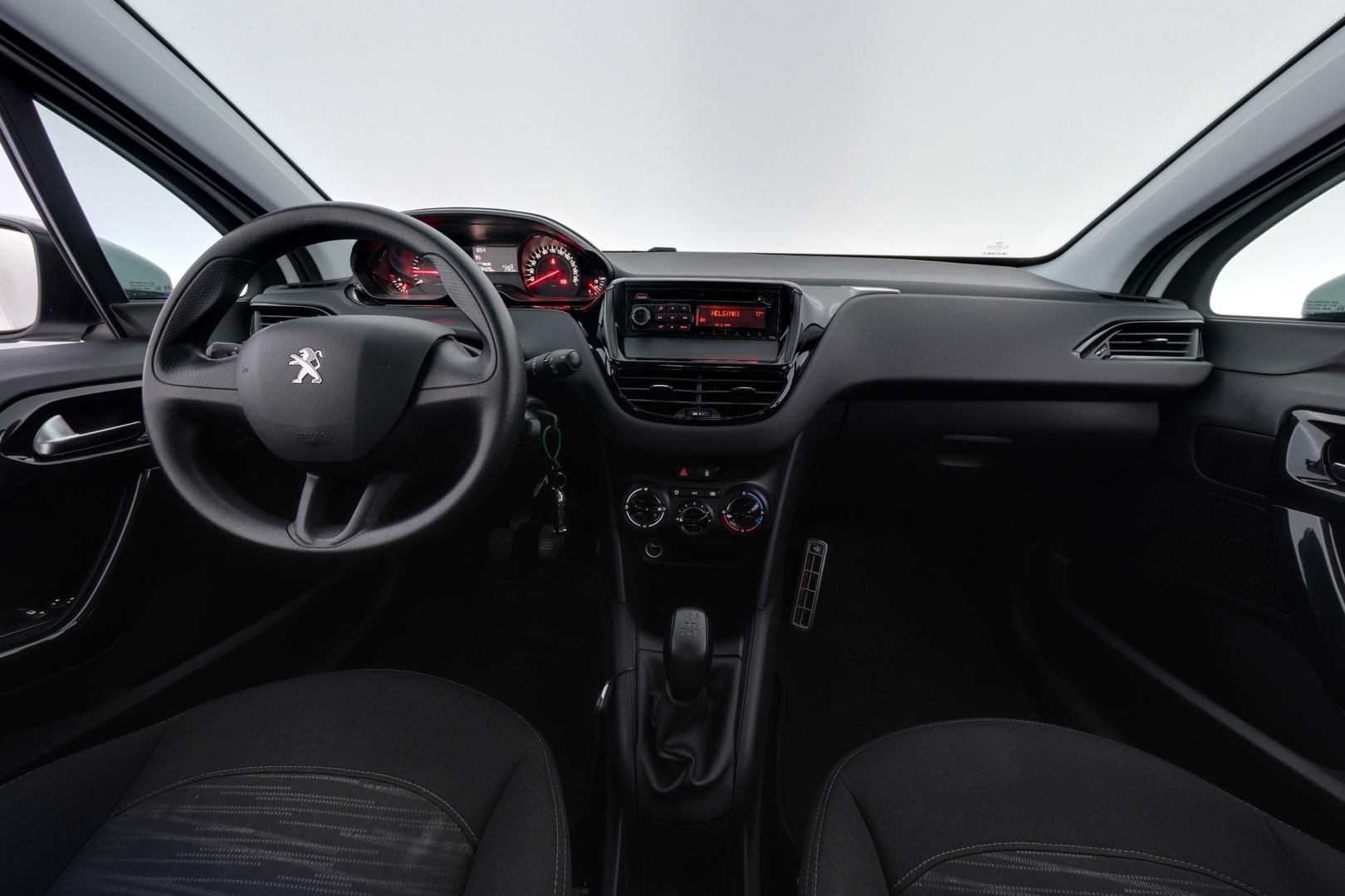 PEUGEOT 208 2014