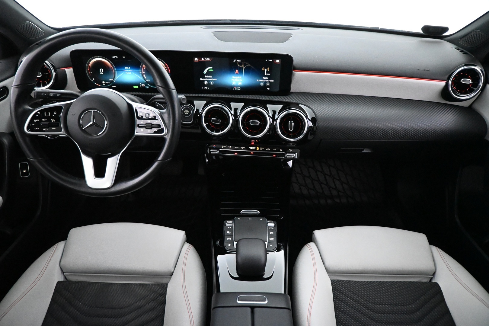 MERCEDES-BENZ A 2021