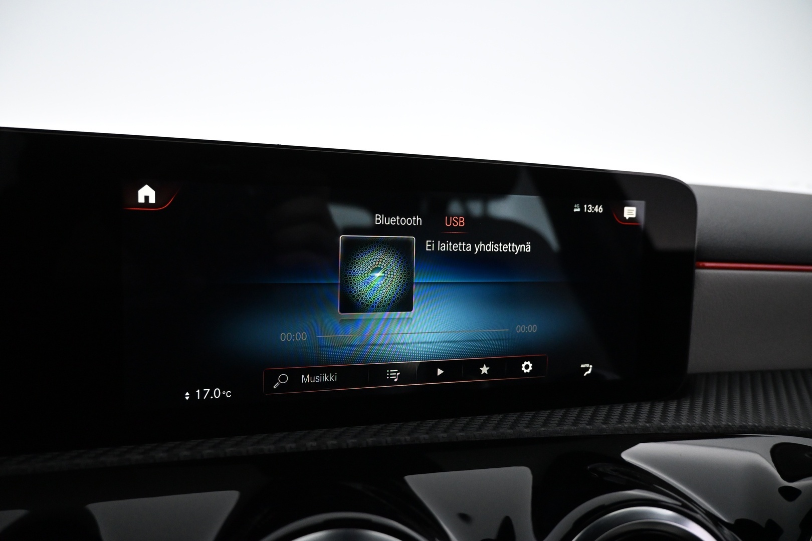 MERCEDES-BENZ A 2021