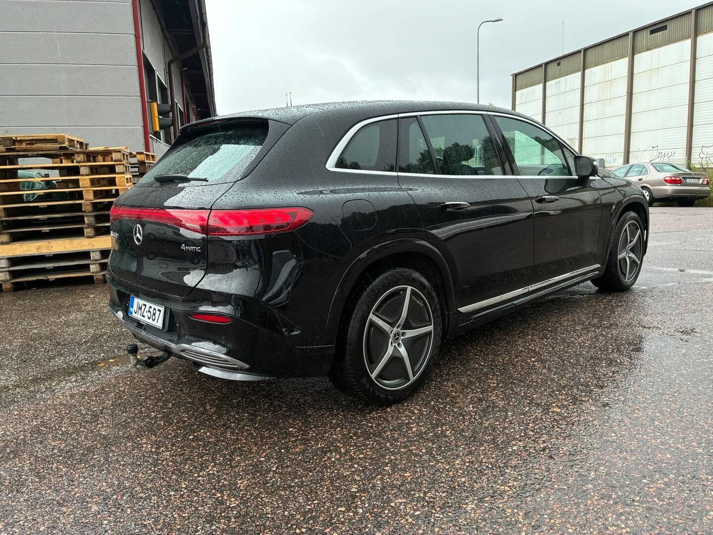 MERCEDES-BENZ EQS SUV 2023
