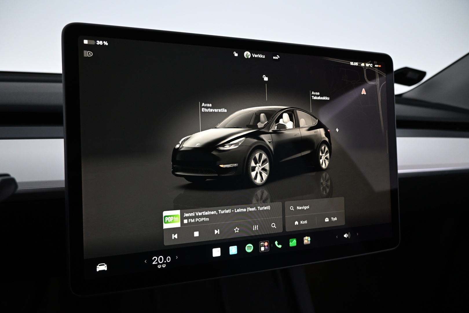 TESLA Model Y 2023