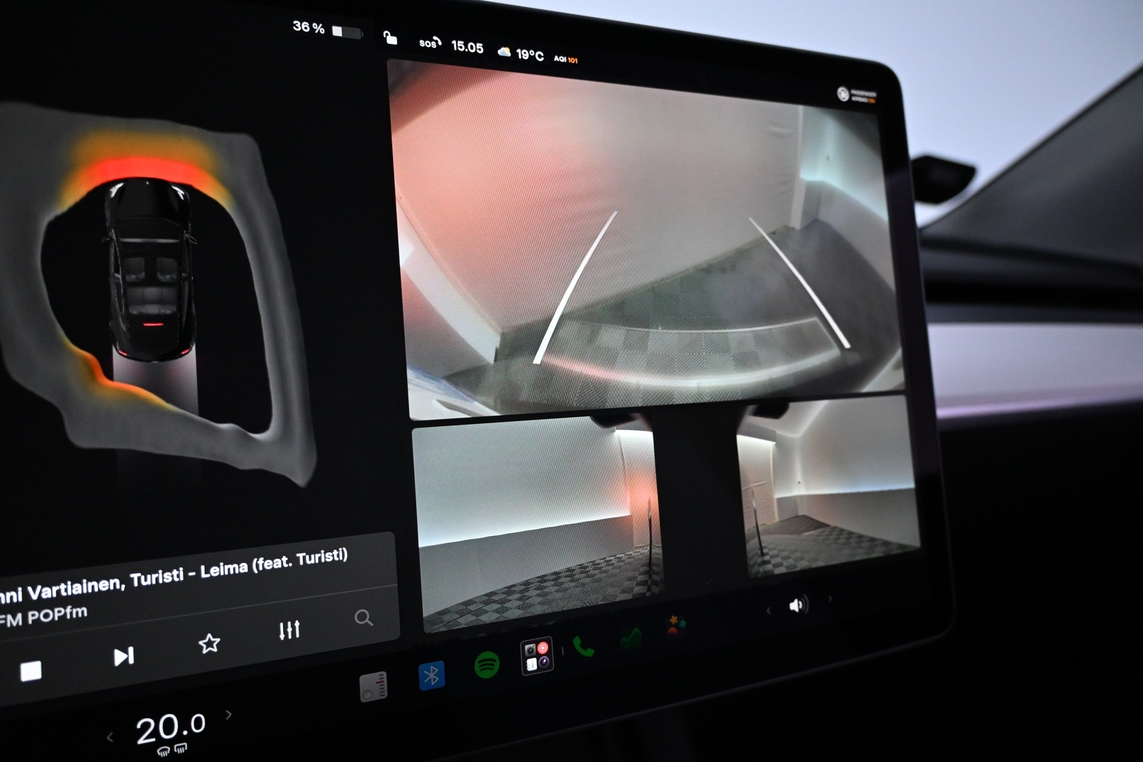TESLA Model Y 2023
