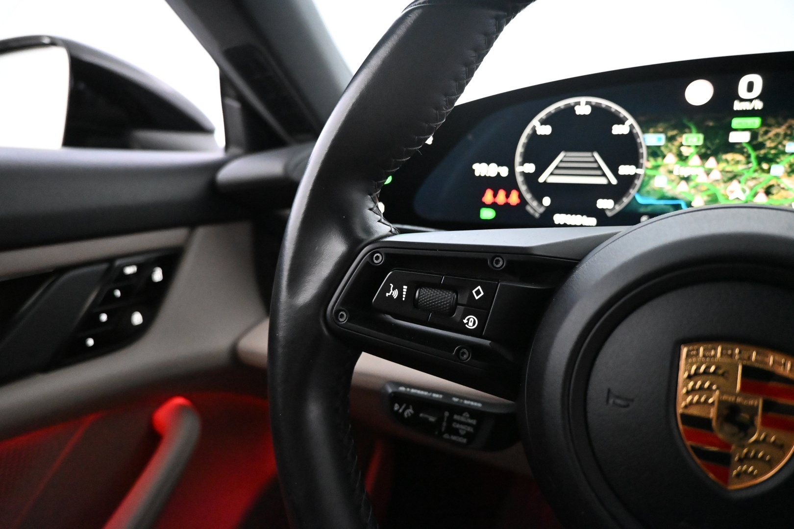 PORSCHE Taycan 2022