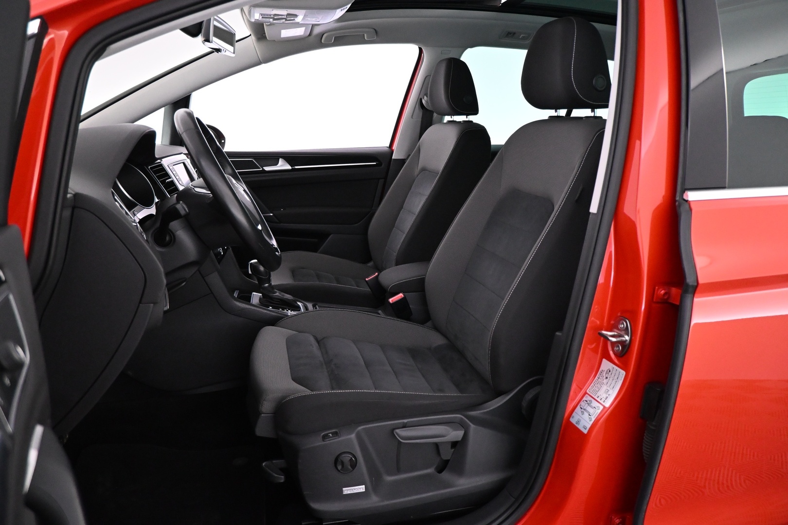 VOLKSWAGEN Golf Sportsvan 2016