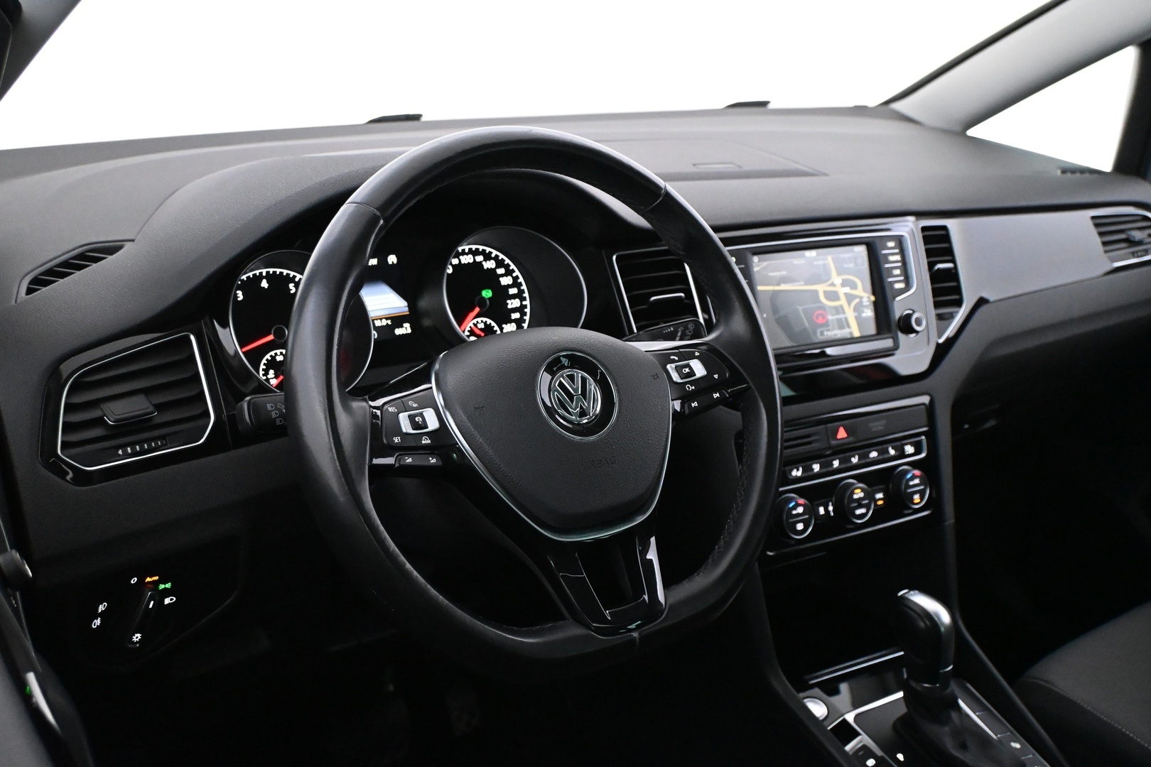 VOLKSWAGEN Golf Sportsvan 2016