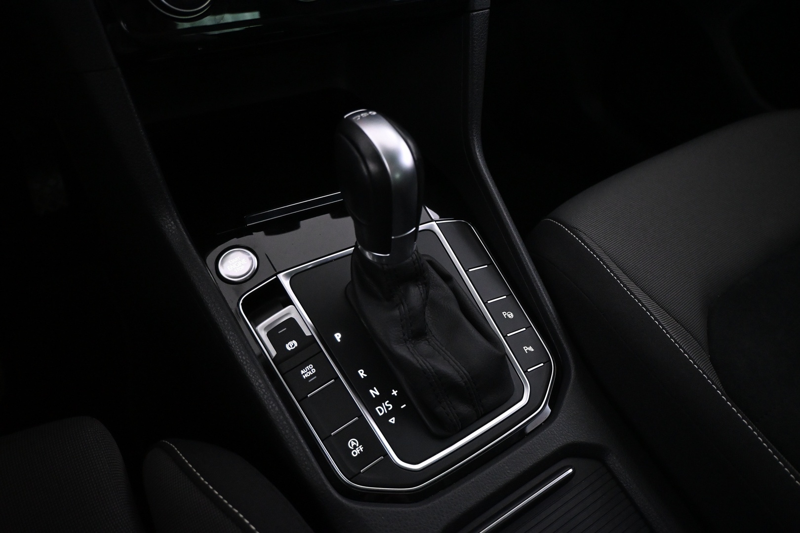 VOLKSWAGEN Golf Sportsvan 2016