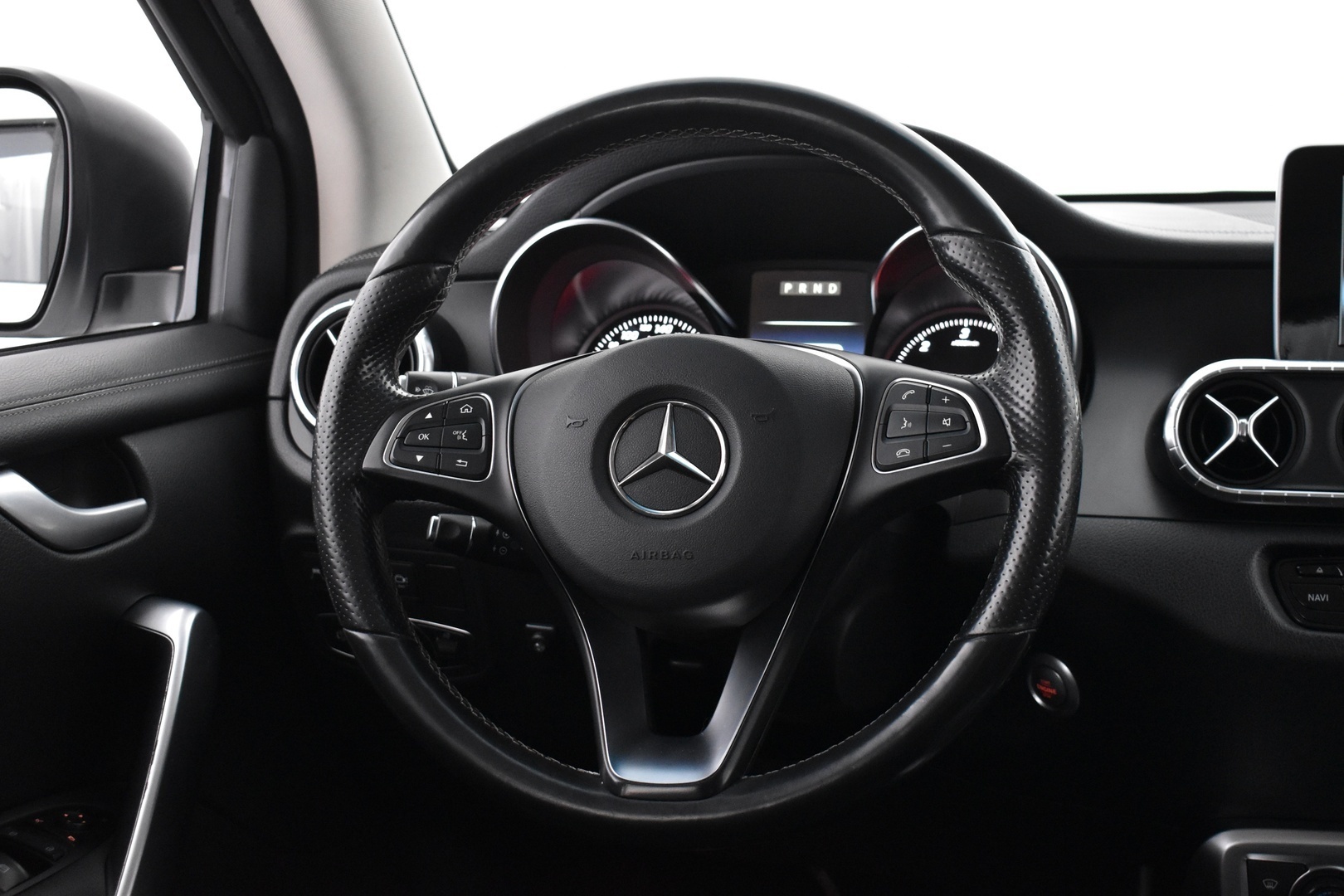 MERCEDES-BENZ X 2018