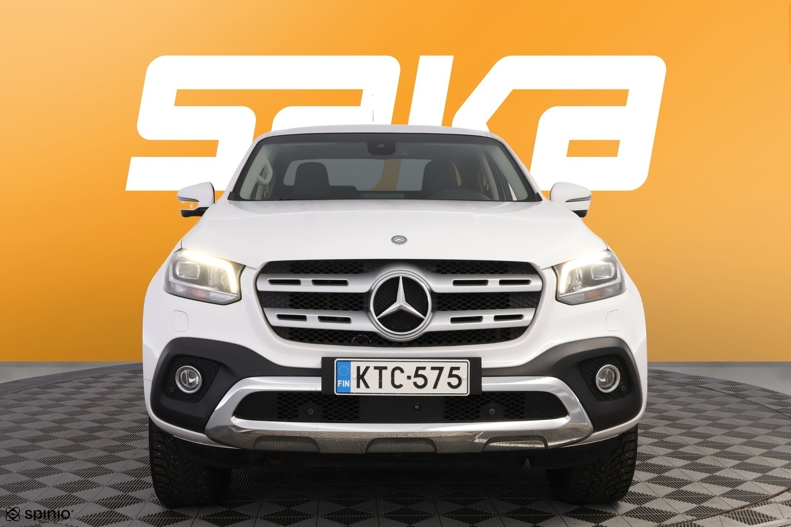 MERCEDES-BENZ X 2018