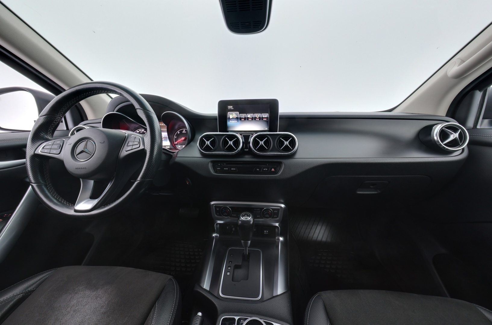 MERCEDES-BENZ X 2018