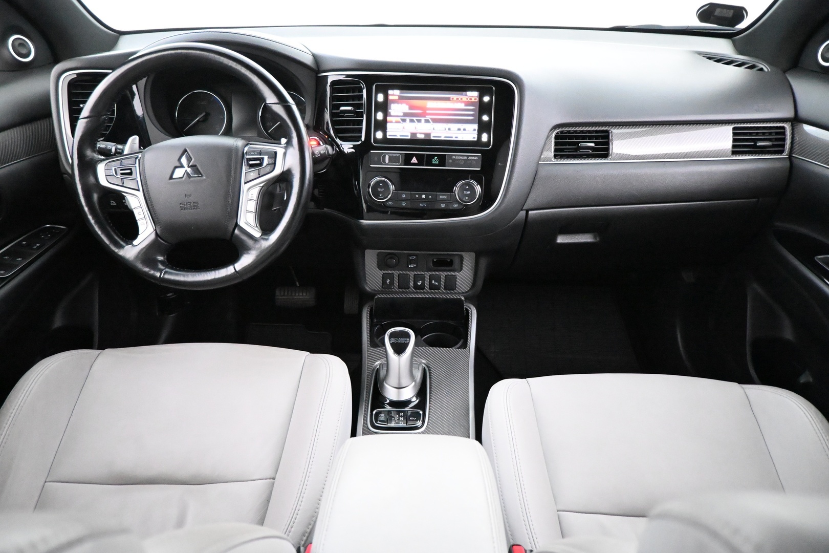MITSUBISHI Outlander PHEV 2019